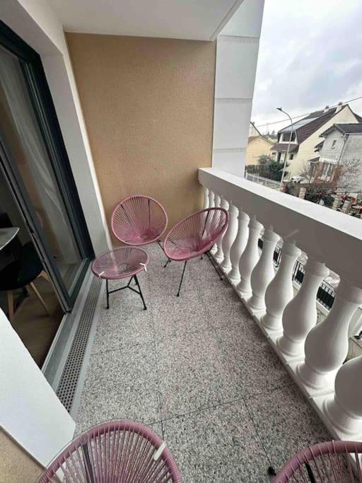 Appt Spacieux Et Calme Prox Disney-Cdg-Stade De France Le Blanc-Mesnil Exteriör bild